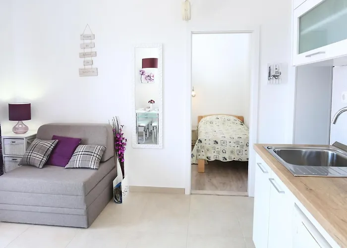 Apartment Strandnahe Mit Terrasse By Interhome