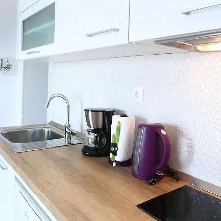 Strandnahe Mit Terrasse By Interhome Podstrana